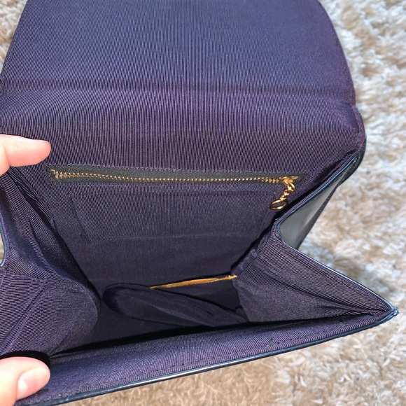 VINTAGE purse - Picture 2 of 4